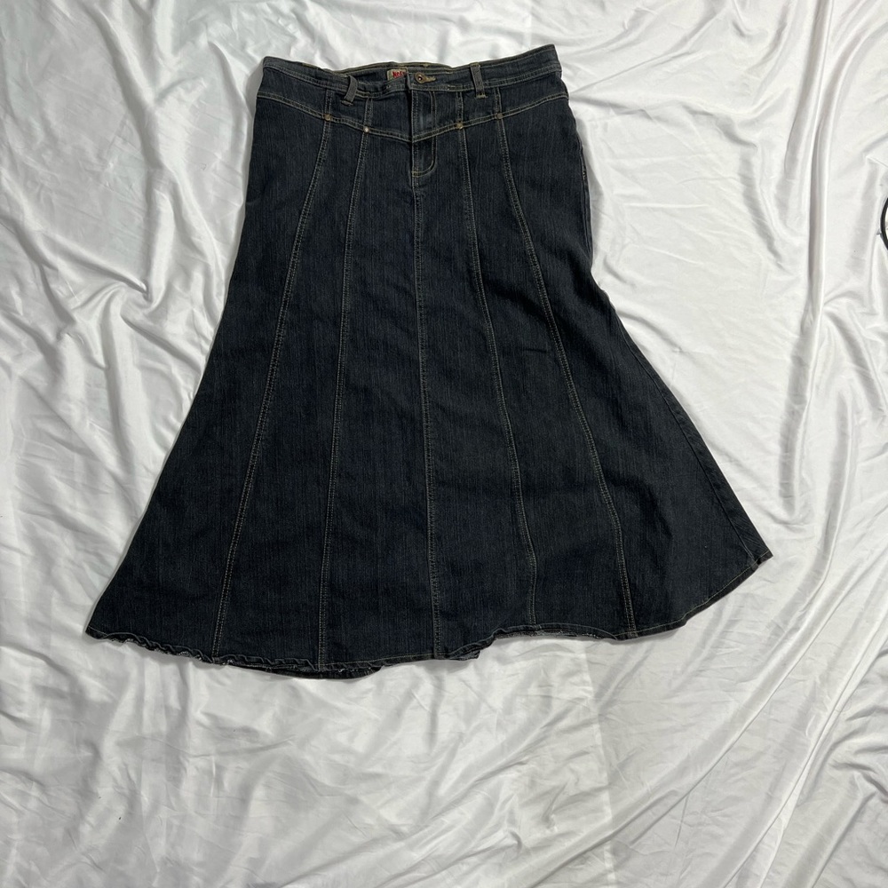 Long jean skirt size 15/16